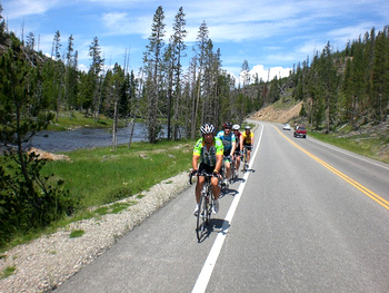 cycling-yellowstone1 bike riders in Yellowstone