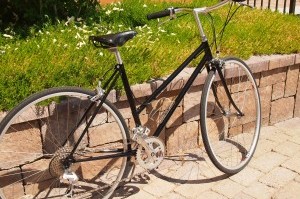 Black Schwinn Mixte Resurrection